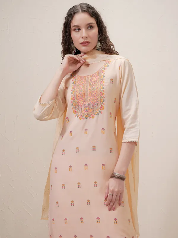 Women Kurta With Trouser And Dupatta