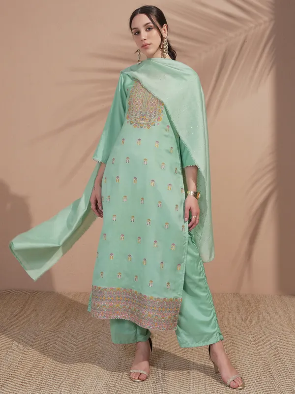 Women Kurta With Trouser And Dupatta