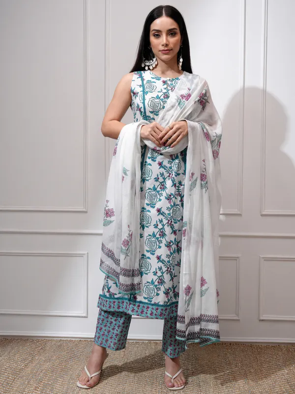 Vishudh Women White Kurta With Trousers And Dupatta