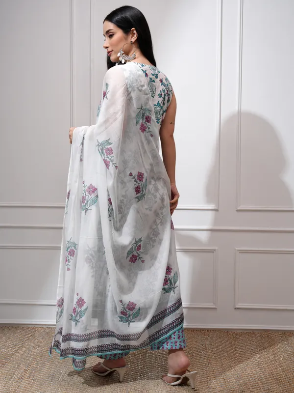 Vishudh Women White Kurta With Trousers And Dupatta