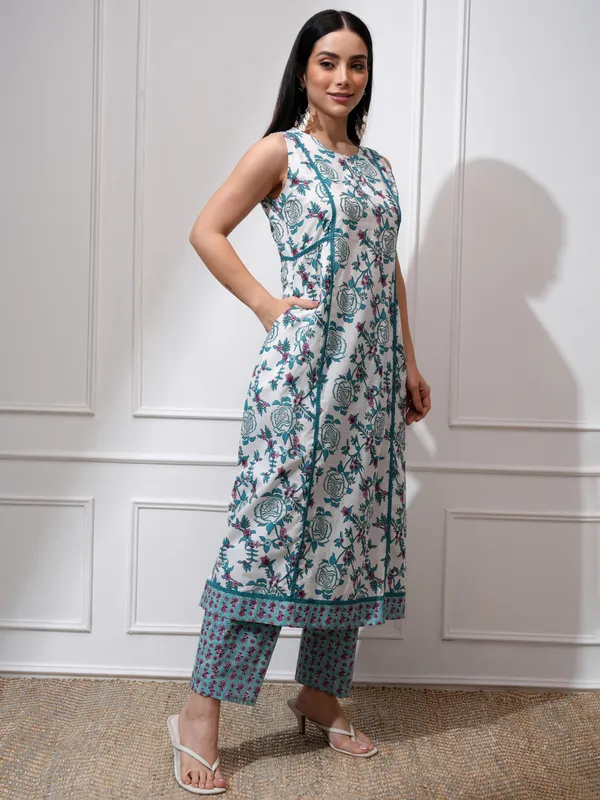 Vishudh Women White Kurta With Trousers And Dupatta