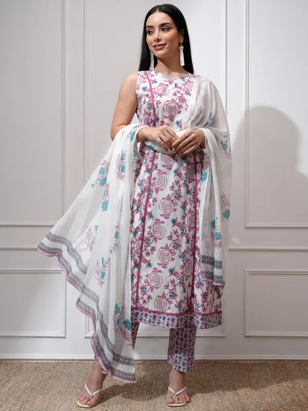 Vishudh Women Mauve Kurta With Trousers And Dupatta