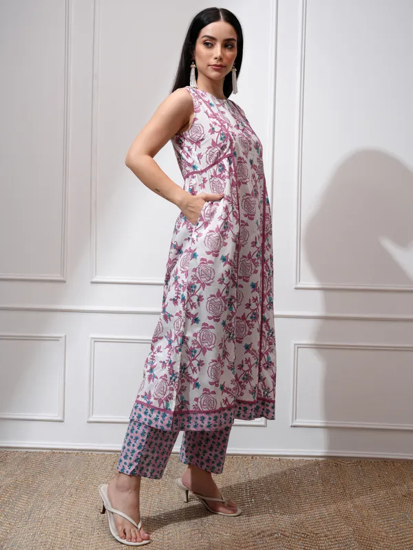 Vishudh Women Mauve Kurta With Trousers And Dupatta