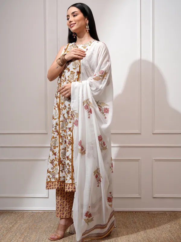 Vishudh Women White Kurta With Trousers And Dupatta