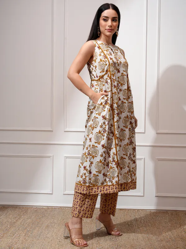 Vishudh Women White Kurta With Trousers And Dupatta