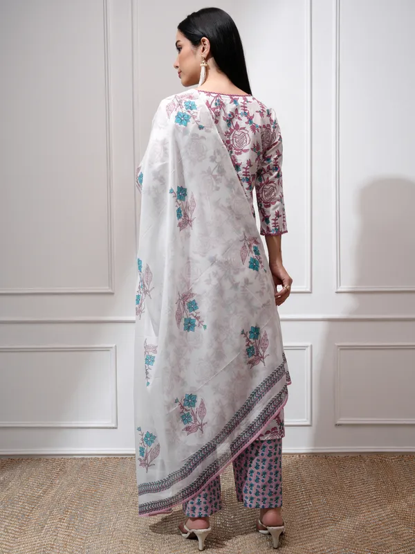 Vishudh Women Mauve Kurta With Trousers And Dupatta