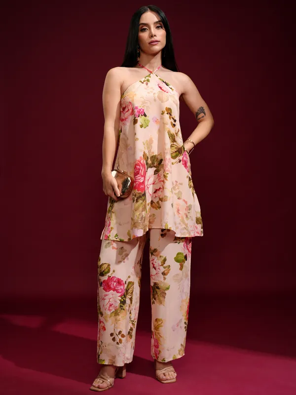 Vishudh Women Cream Kurta With Trousers