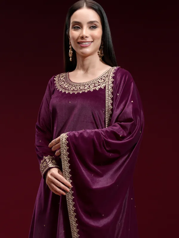 Women Kurta With Trouser And Dupatta