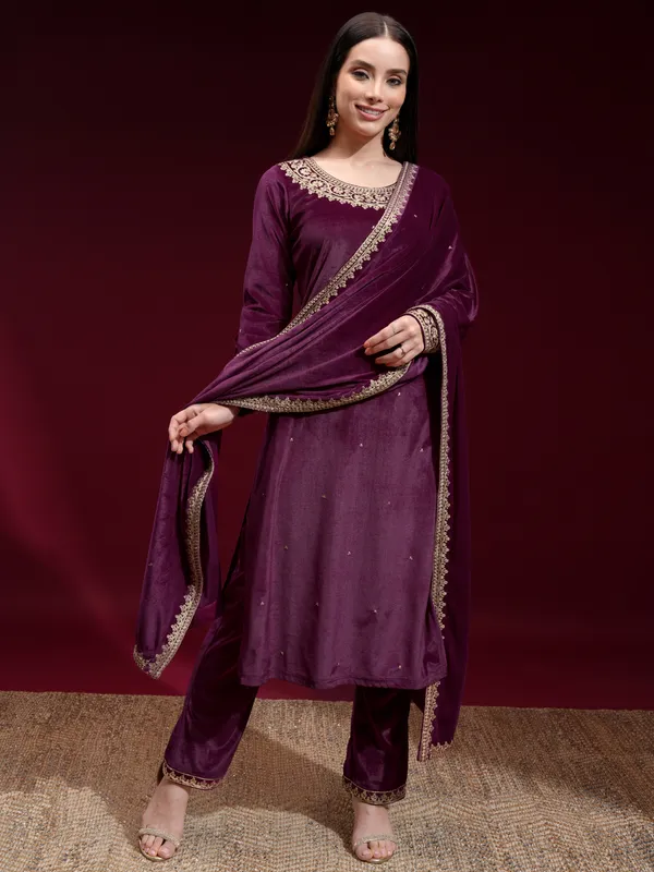 Women Kurta With Trouser And Dupatta