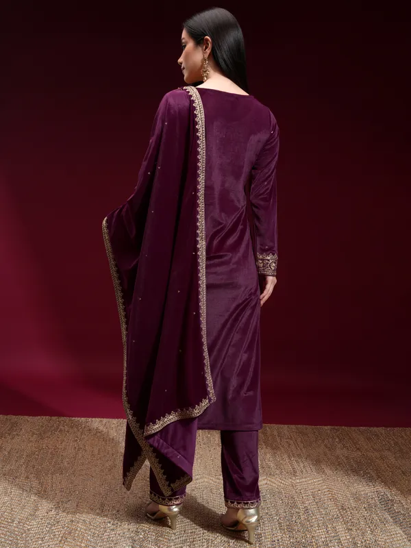 Women Kurta With Trouser And Dupatta
