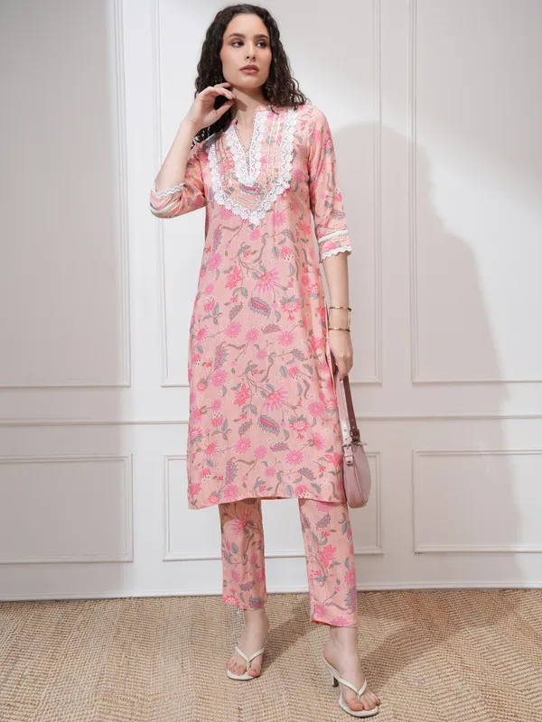 Vishudh Women Pink Kurta With Trouser