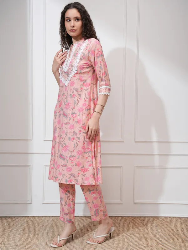 Vishudh Women Pink Kurta With Trouser