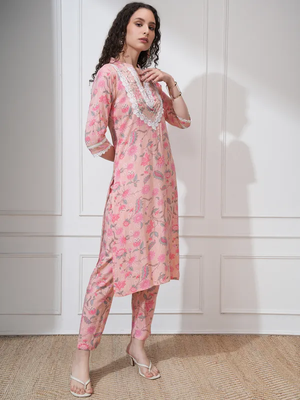 Vishudh Women Pink Kurta With Trouser
