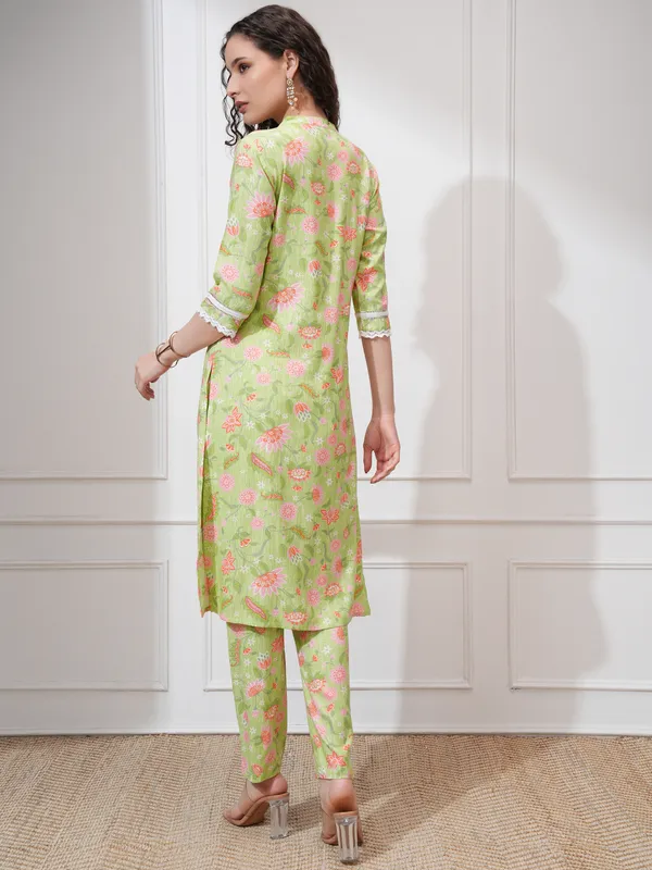 Vishudh Women Lime Green Kurta With Trouser