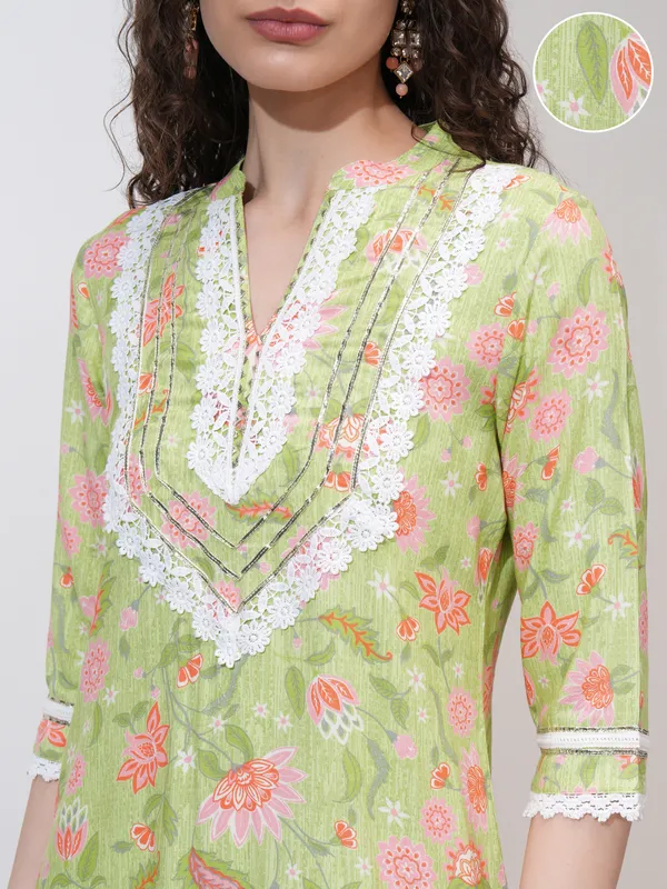 Vishudh Women Lime Green Kurta With Trouser