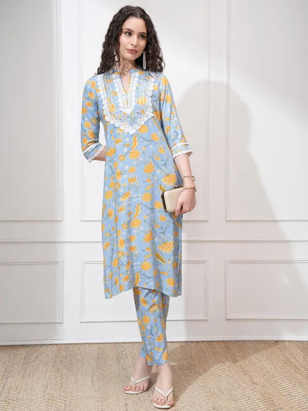 Vishudh Women Blue Kurta With Trouser