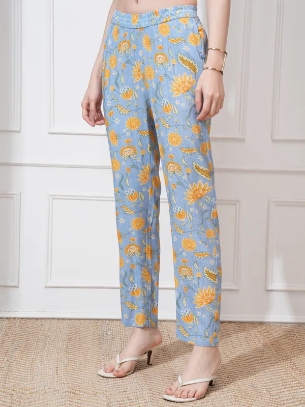 Vishudh Women Blue Kurta With Trouser