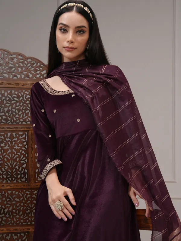 Vishudh Women Purple Women Kurta With Trousers And Dupatta