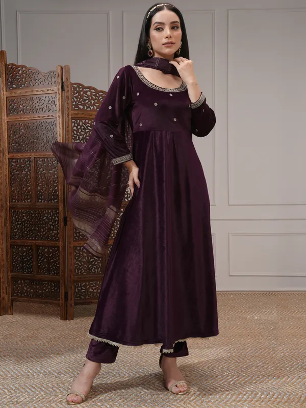 Vishudh Women Purple Women Kurta With Trousers And Dupatta