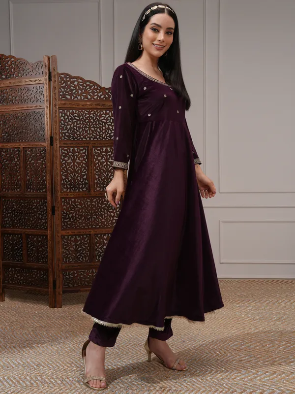 Vishudh Women Purple Women Kurta With Trousers And Dupatta