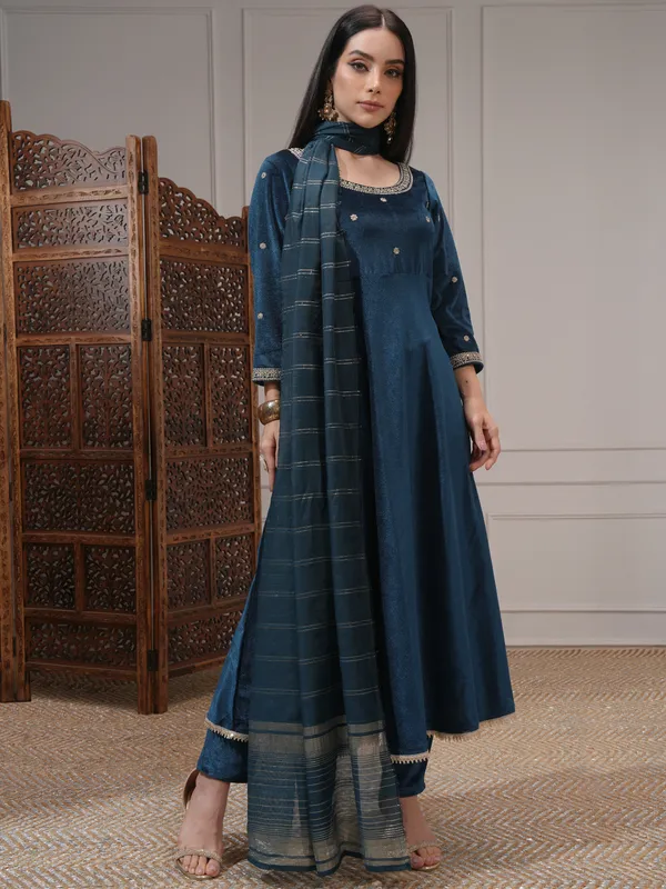 Vishudh Women Teal Women Kurta With Trousers And Dupatta