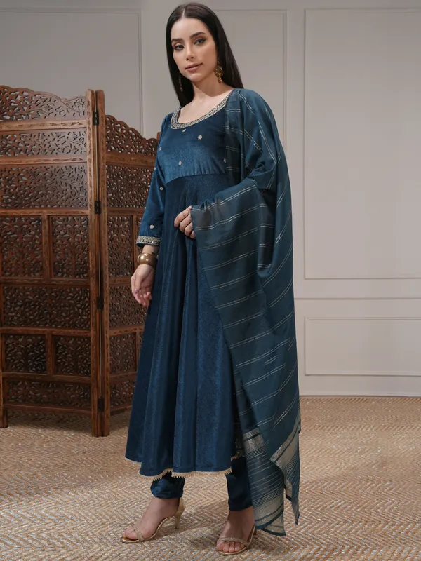 Vishudh Women Teal Women Kurta With Trousers And Dupatta