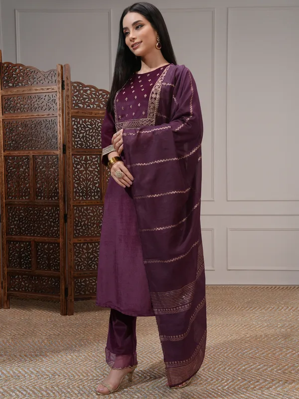 Vishudh Women Purple Women Kurta With Trousers And Dupatta