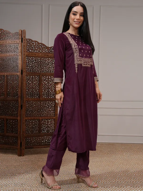 Vishudh Women Purple Women Kurta With Trousers And Dupatta