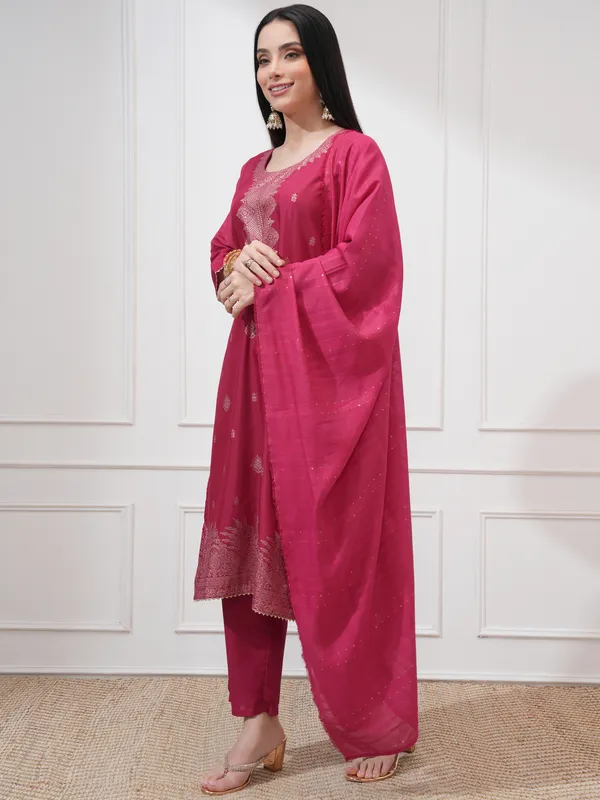 Vishudh Women Pink Woven Design Kurta With Trousers And Dupatta