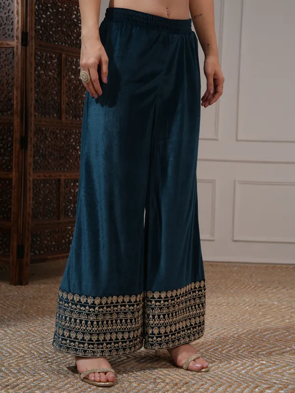 Vishudh Women Teal Embroidered Kurta With Trouser And Dupatta