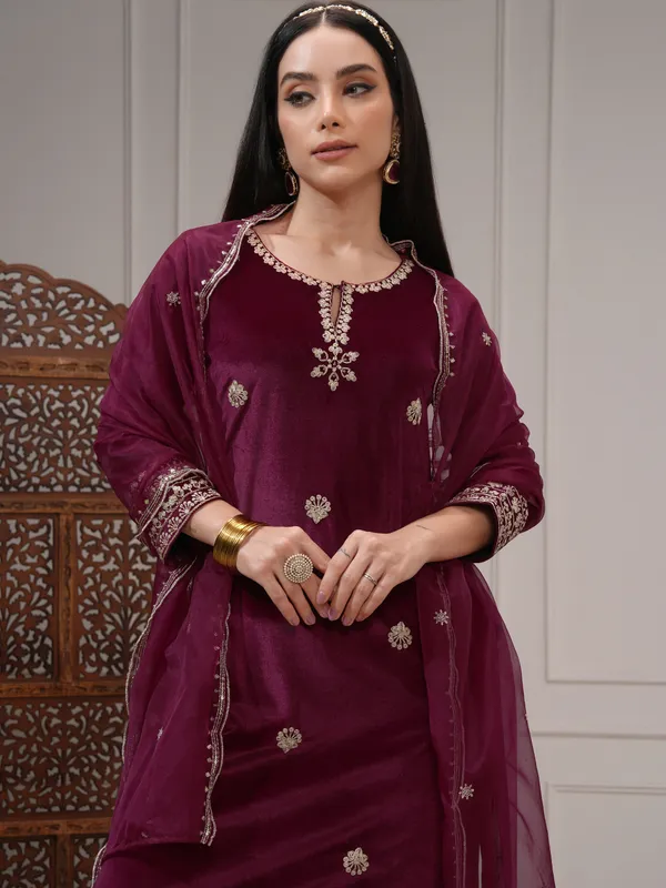Vishudh Women Burgundy Women Kurta With Trousers And Dupatta