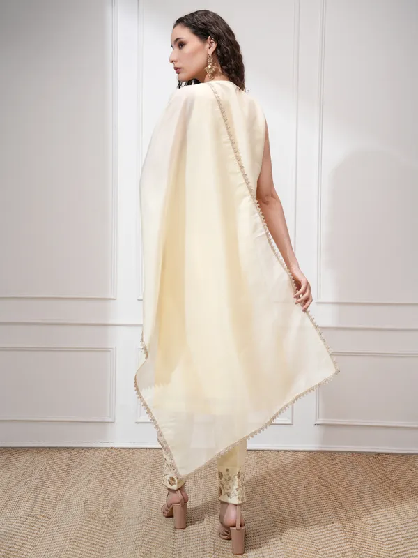 Vishudh Women Cream Kurta With Trouser And Dupatta
