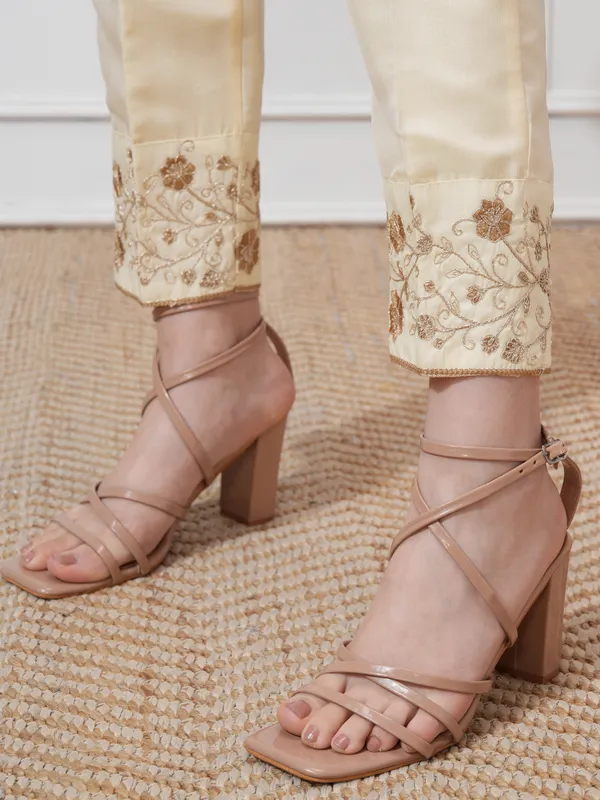 Vishudh Women Cream Kurta With Trouser And Dupatta