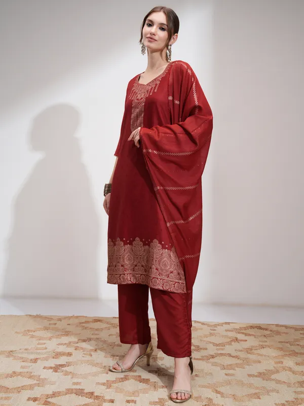 Vishudh Women Red Kurta With Trouser And Dupatta