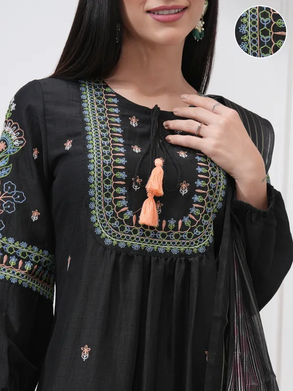 Vishudh Women Black Embroidered Kurta With Trousers And Dupatta