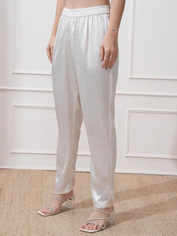 Vishudh Women White Embroidered Kurta With Trousers