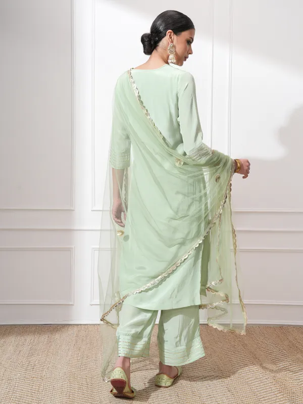 Vishudh Women Green Embroidered Kurta With Trousers And Dupatta