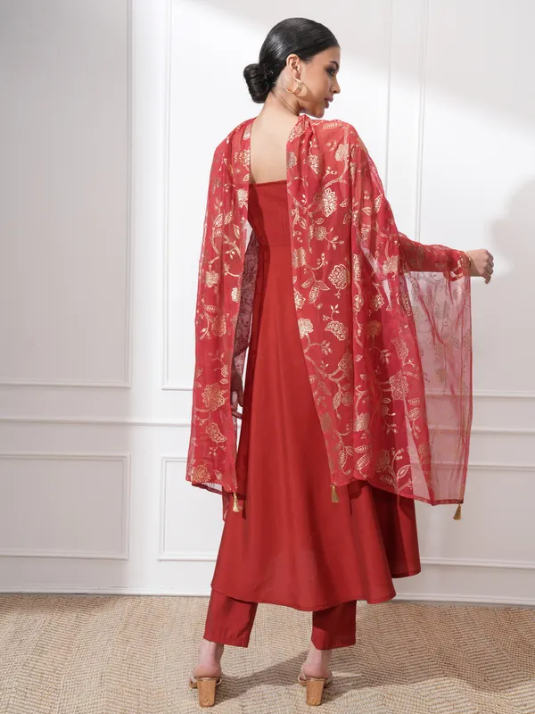 Vishudh Women Red Self Design Kurta With Trousers And Dupatta