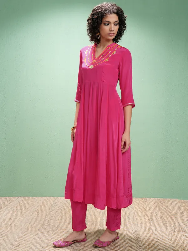 Women Kurta With Trouser And Dupatta