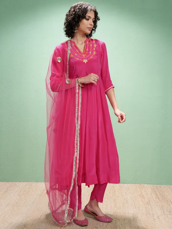 Women Kurta With Trouser And Dupatta