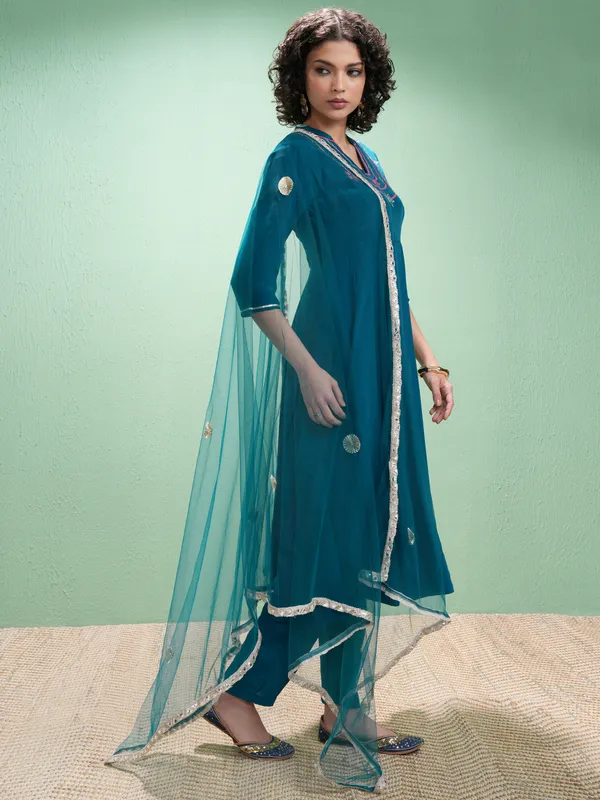 Vishudh Women Teal Embroidered Kurta With Trousers & Dupatta Kurta Set
