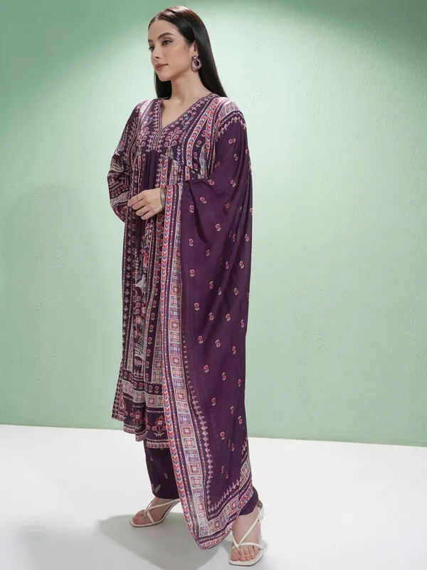 Women Kurta With Trousers & Dupatta