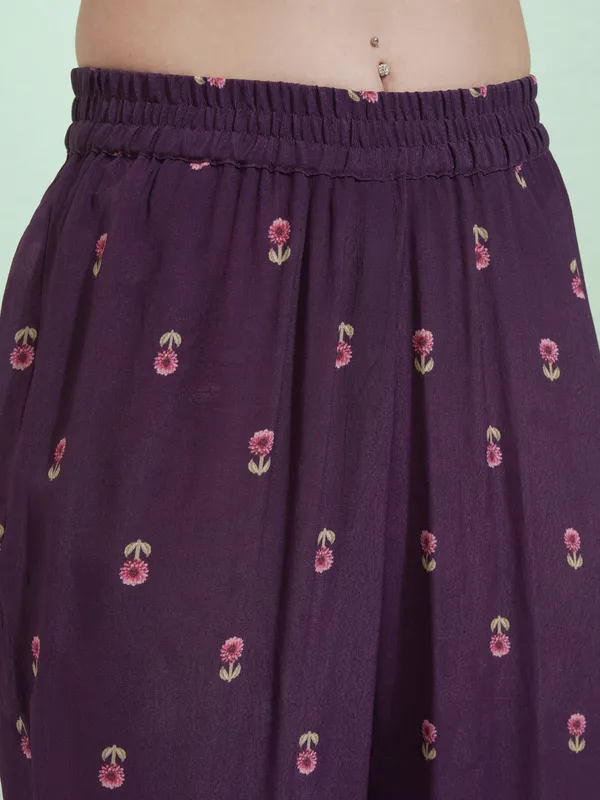 Women Kurta With Trousers & Dupatta