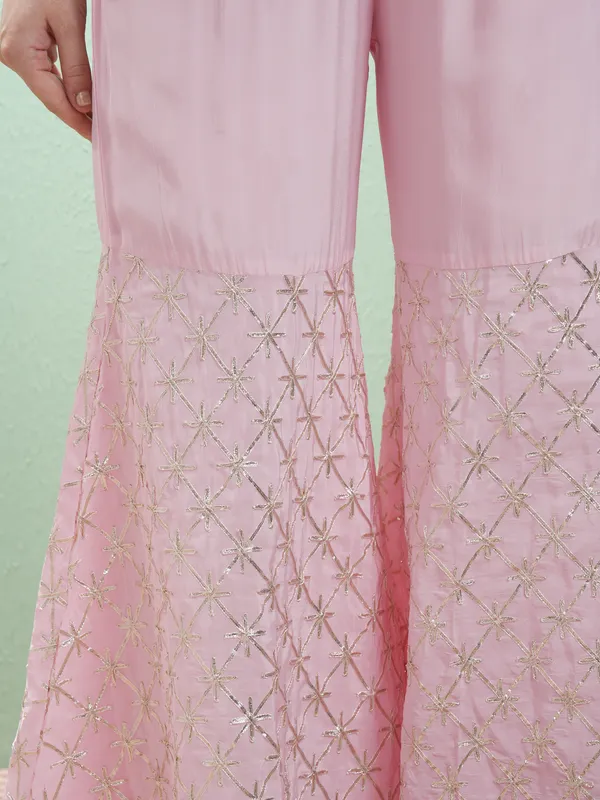 Women Kurta With Trousers & Dupatta