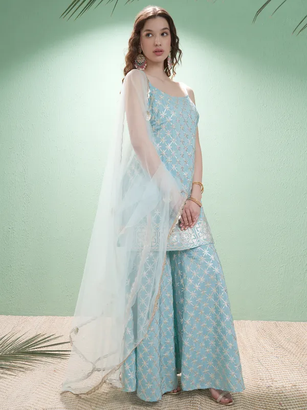 Women Kurta With Trousers & Dupatta