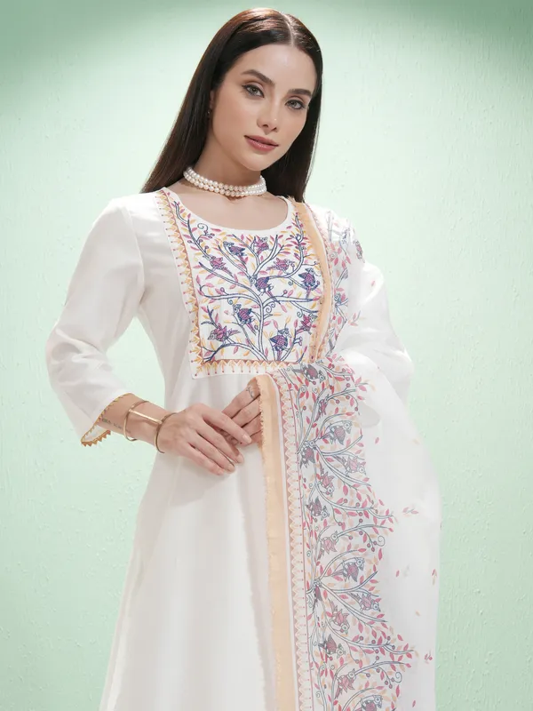 Vishudh Women Off White Embroidered Kurta With Palazzos And Dupatta