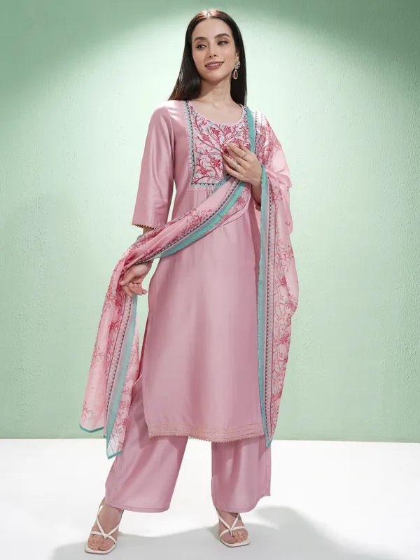 Vishudh Women Mauve Embroidered Kurta With Palazzos And Dupatta
