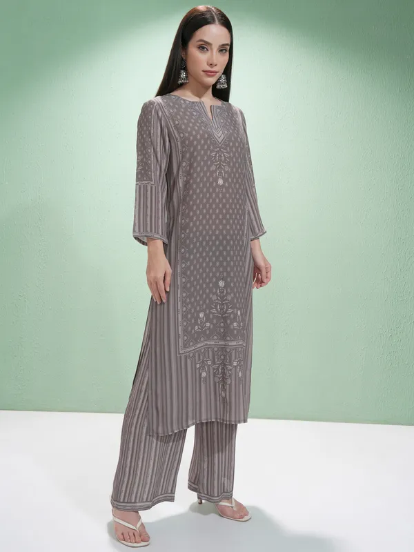 Vishudh Women Grey Printed Kurta With Trousers And Dupatta