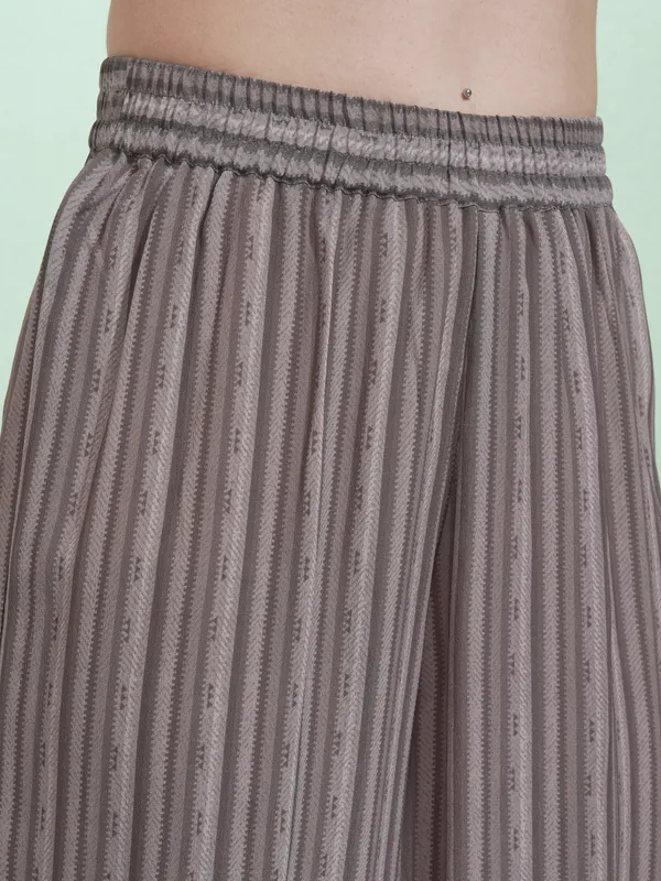 Vishudh Women Grey Printed Kurta With Trousers And Dupatta