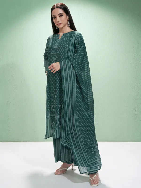 Vishudh Women Green Printed Kurta With Trousers And Dupatta